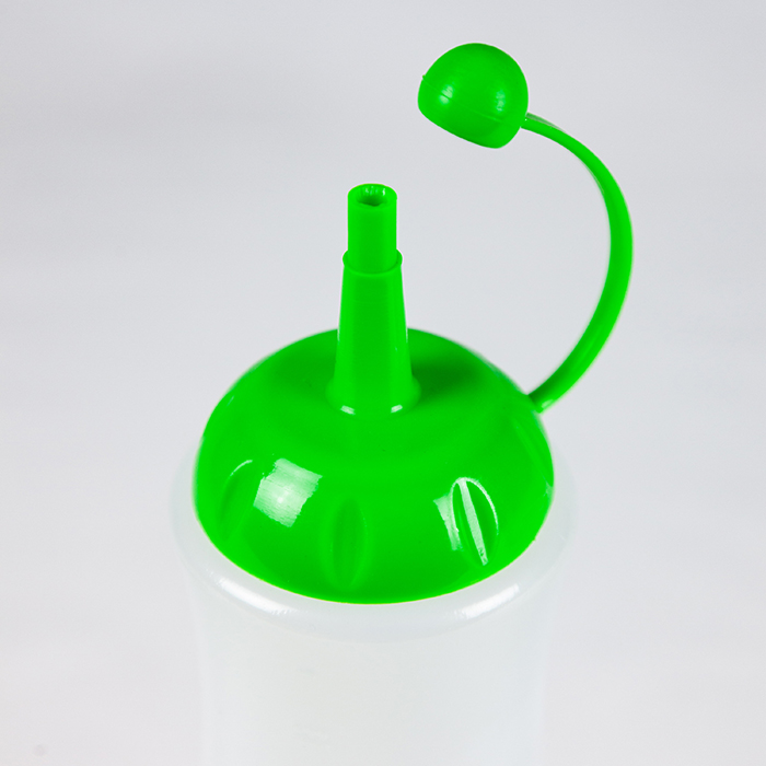 Sauce bottle with capacity